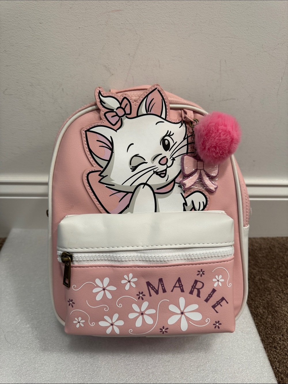 Bioworld Disney aristocats Marie mini backpack bow charm & pom Pom NWT